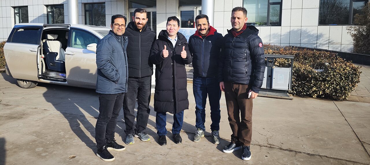 Iranian customers come to the factory for inspection